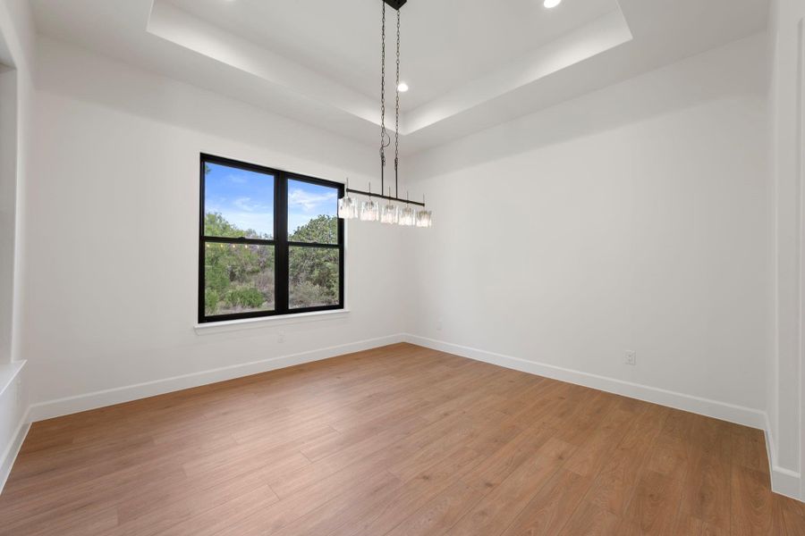 Spacious, unfurnished interior of a new home in , Horseshoe Bay (Image 15).