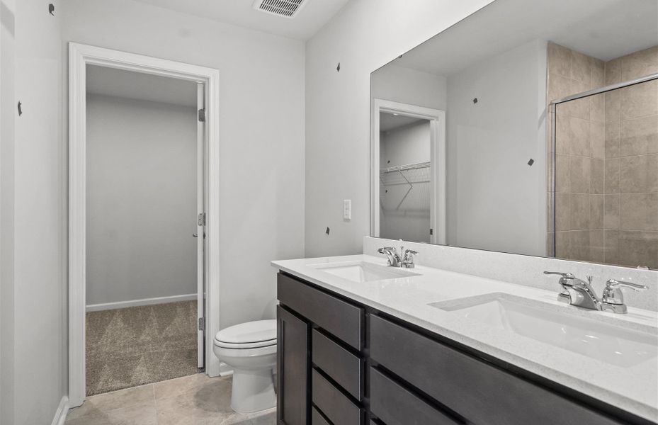 Furnished interior view inside a new home in Crestview, Spartanburg (Image 9).