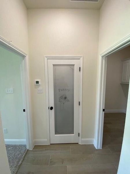 Spacious, unfurnished interior of a new home in , Reno (Image 10).