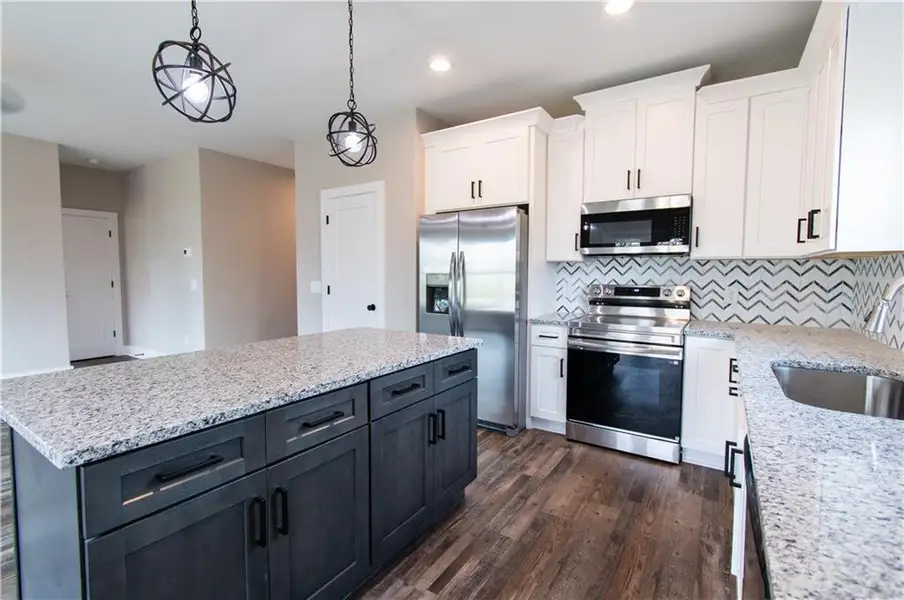 Furnished interior view inside a new home in , Cartersville (Image 5).