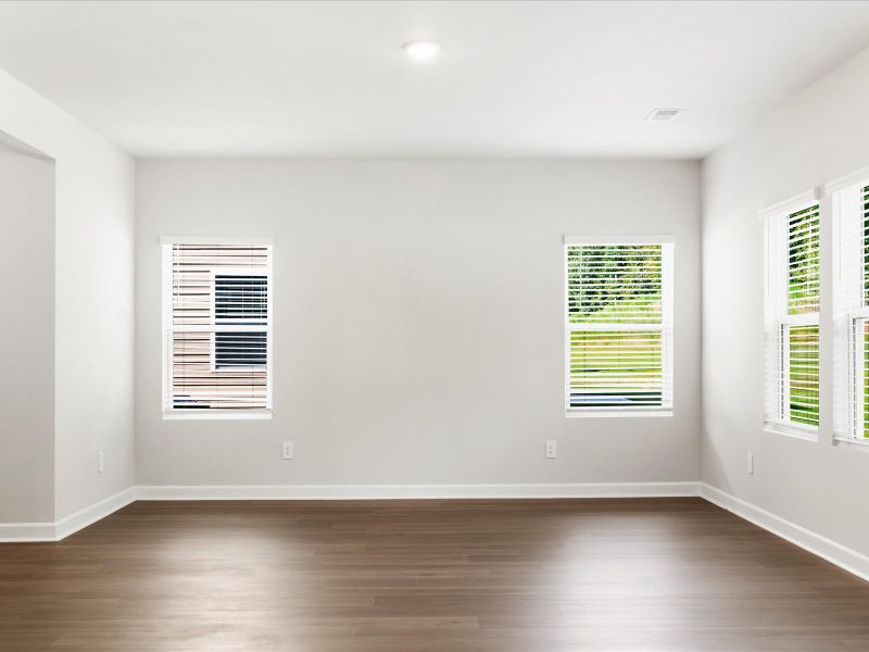 Spacious, unfurnished interior of a new home in Creek Ridge - Signature Collection, Spartanburg (Image 17).