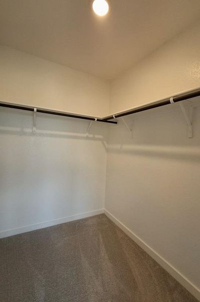 Spacious, unfurnished interior of a new home in Wolf Ranch, Georgetown (Image 26).