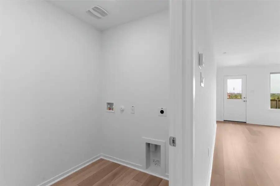 REPRESENTATIVE OF FLOOR PLAN ONLY REPRESENTATIVE OF FLOOR PLAN ONLY