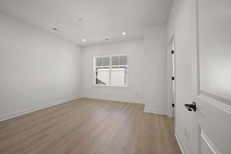 Spacious, unfurnished interior of a new home in , Johns Island (Image 35).