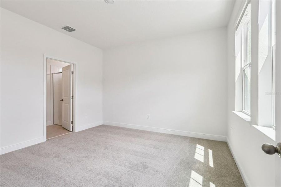 Spacious, unfurnished interior of a new home in Cyrene at Minneola, Minneola (Image 29).