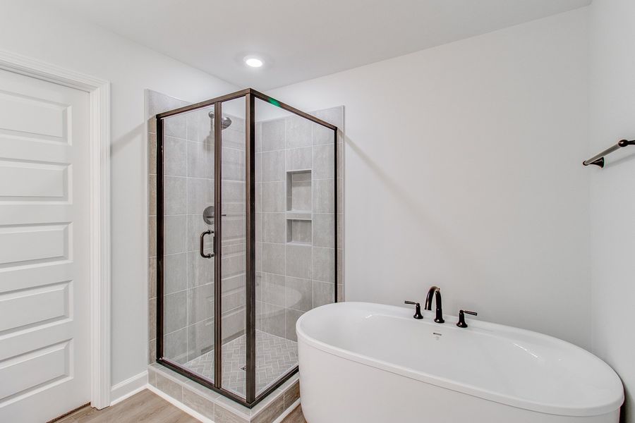 Furnished interior view inside a new home in Pebble Branch, Chapin (Image 14).