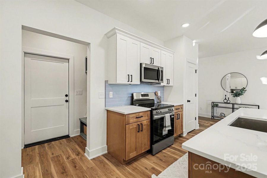 Furnished interior view inside a new home in , Stallings (Image 27). Furnished interior view inside a new home in , Stallings (Image 27).