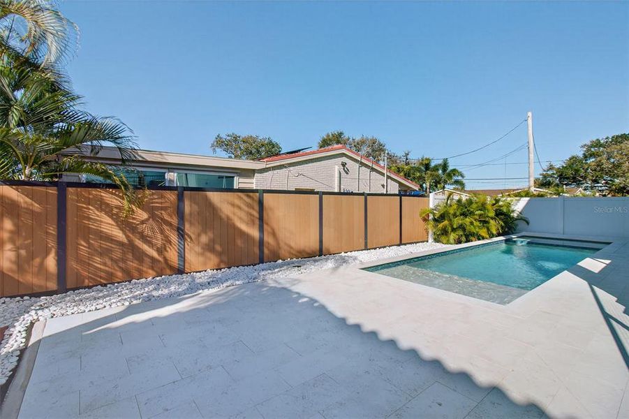 Exterior details and patio area of a home in , St. Petersburg (Image 4).