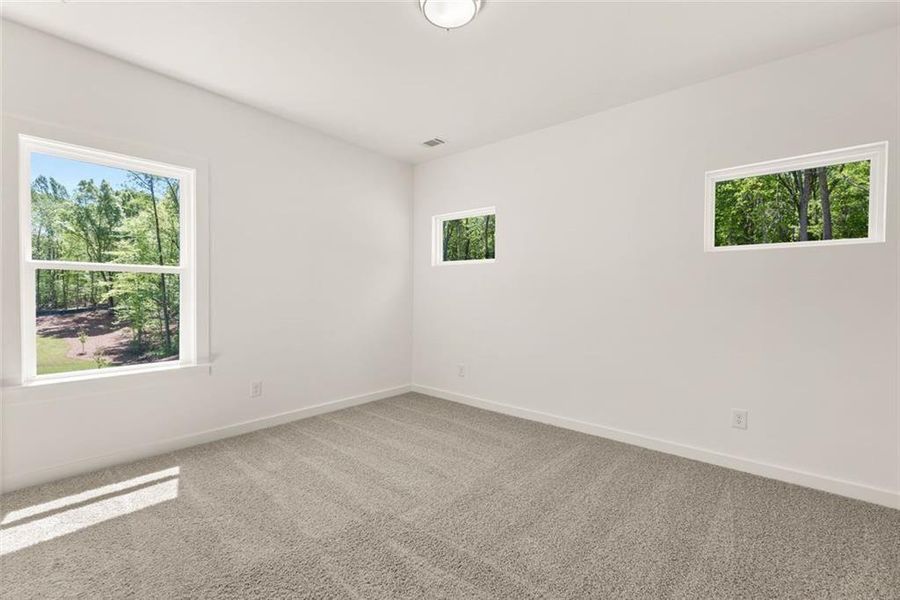 Spacious, unfurnished interior of a new home in , Gainesville (Image 49).