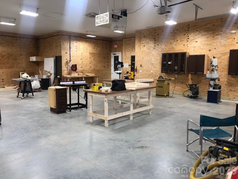 Community amenities in Bailey's Glen, Huntersville (Image 41).