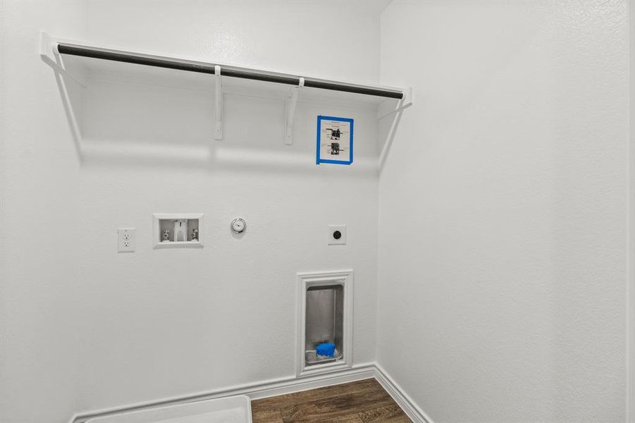 Spacious, unfurnished interior of a new home in Deer Creek, Crowley (Image 10). Spacious, unfurnished interior of a new home in Deer Creek, Crowley (Image 10).
