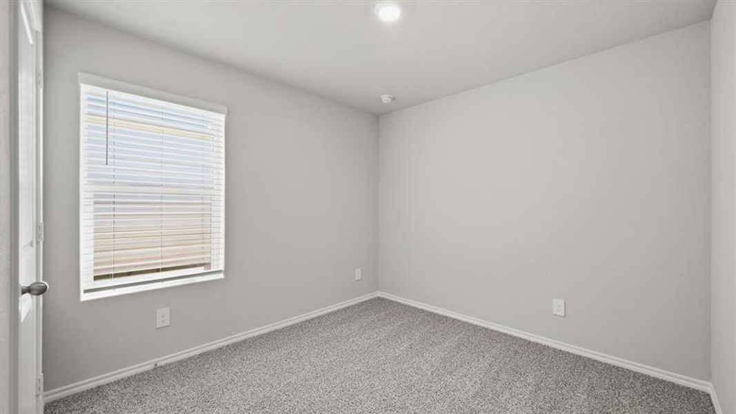 Spacious, unfurnished interior of a new home in Sunnycreek, Fort Worth (Image 14).