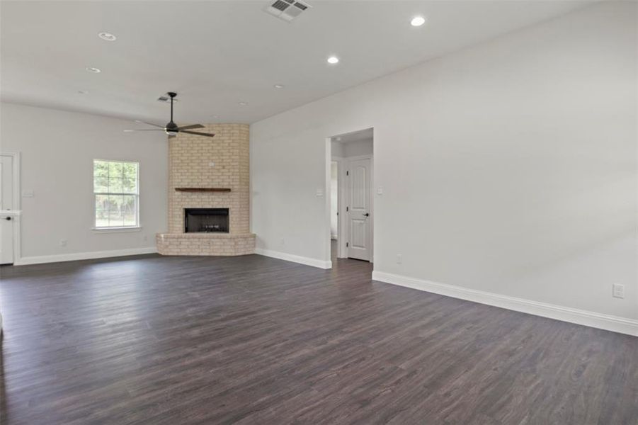 Spacious, unfurnished interior of a new home in , Ector (Image 12).