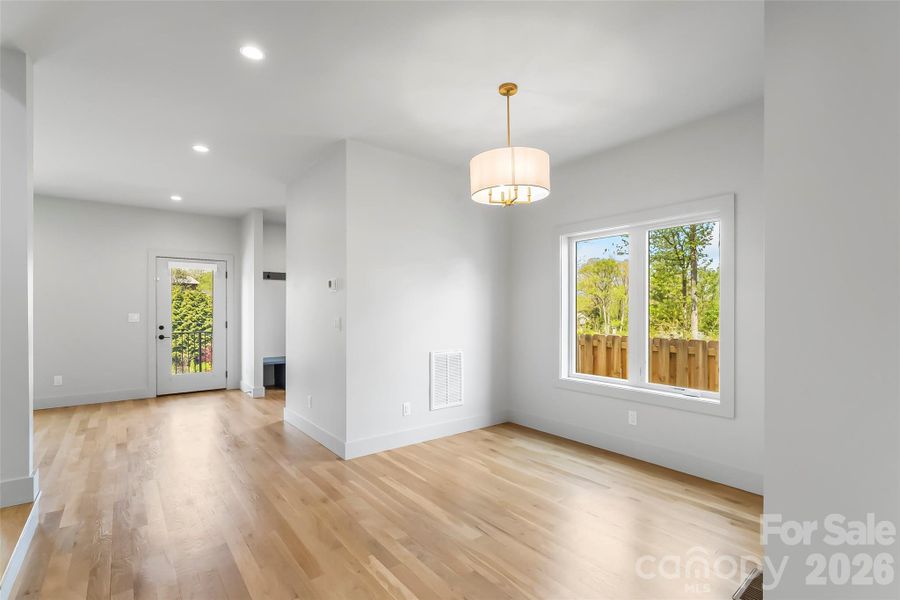Spacious, unfurnished interior of a new home in , Asheville (Image 20).