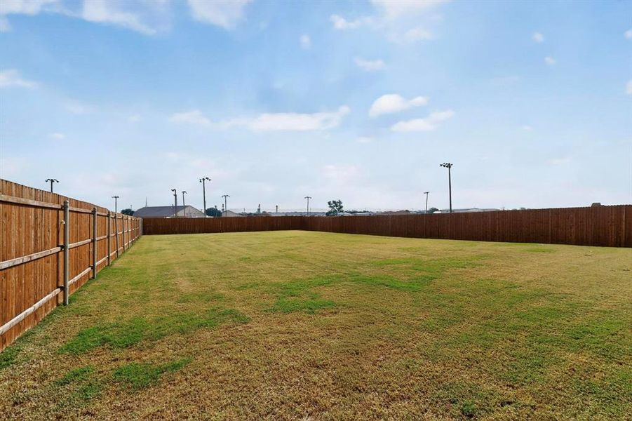 Exterior details and patio area of a home in Clairmont Estates, Ponder (Image 18).