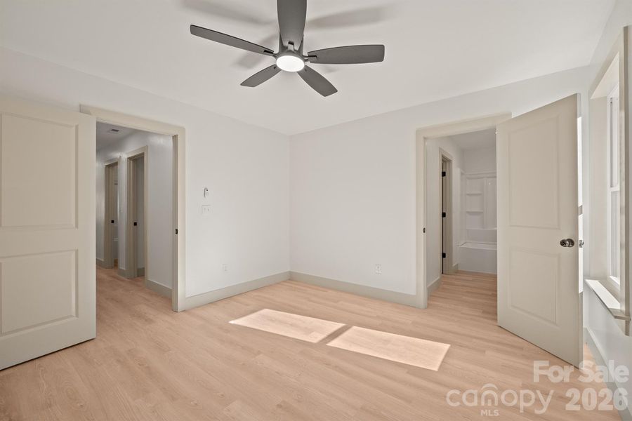 Spacious, unfurnished interior of a new home in , Newton (Image 35).