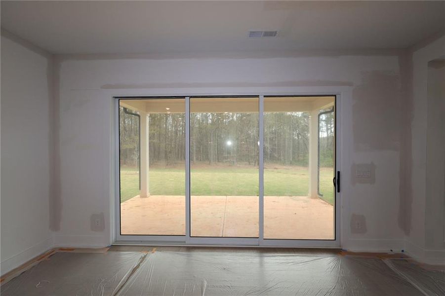 Image 12 of a home in Meadow Brook Farms.