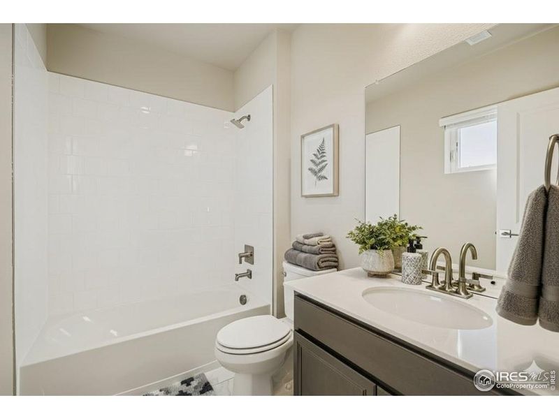 Image 14 of a home in Northfield.