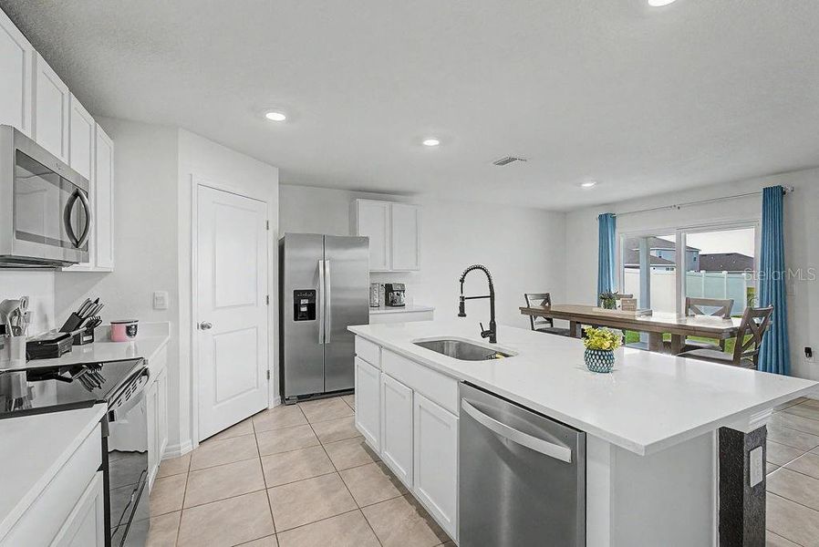 Furnished interior view inside a new home in , Alachua (Image 18).