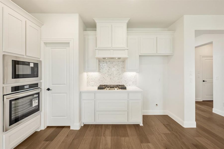 Furnished interior view inside a new home in Painted Tree Woodland District 50, McKinney (Image 6). Furnished interior view inside a new home in Painted Tree Woodland District 50, McKinney (Image 6).