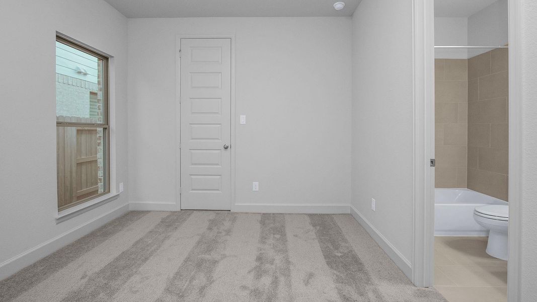 Spacious, unfurnished interior of a new home in Audubon Park 45', Magnolia (Image 6).