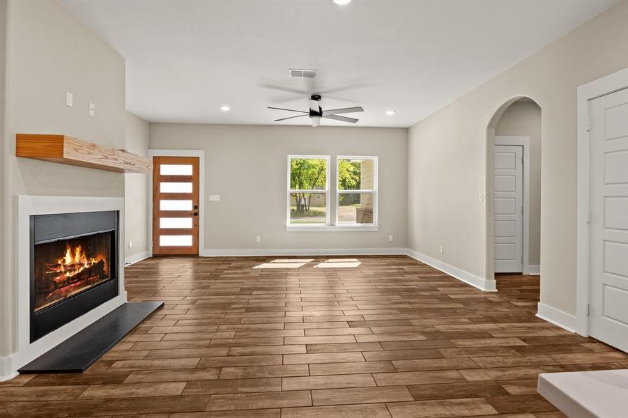 Spacious, unfurnished interior of a new home in , Pittsburg (Image 15). Spacious, unfurnished interior of a new home in , Pittsburg (Image 15).