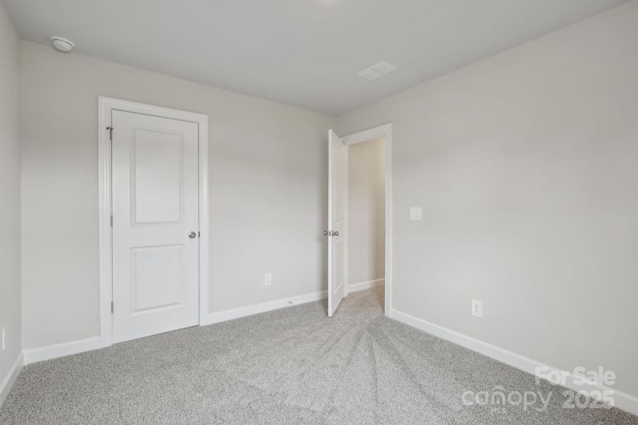 Photo is not of the actual home, but is an inspirational photo of builder’s model home and may depict options, furnishings, and/or decorator features that are not included Photo is not of the actual home, but is an inspirational photo of builder’s model home and may depict options, furnishings, and/or decorator features that are not included