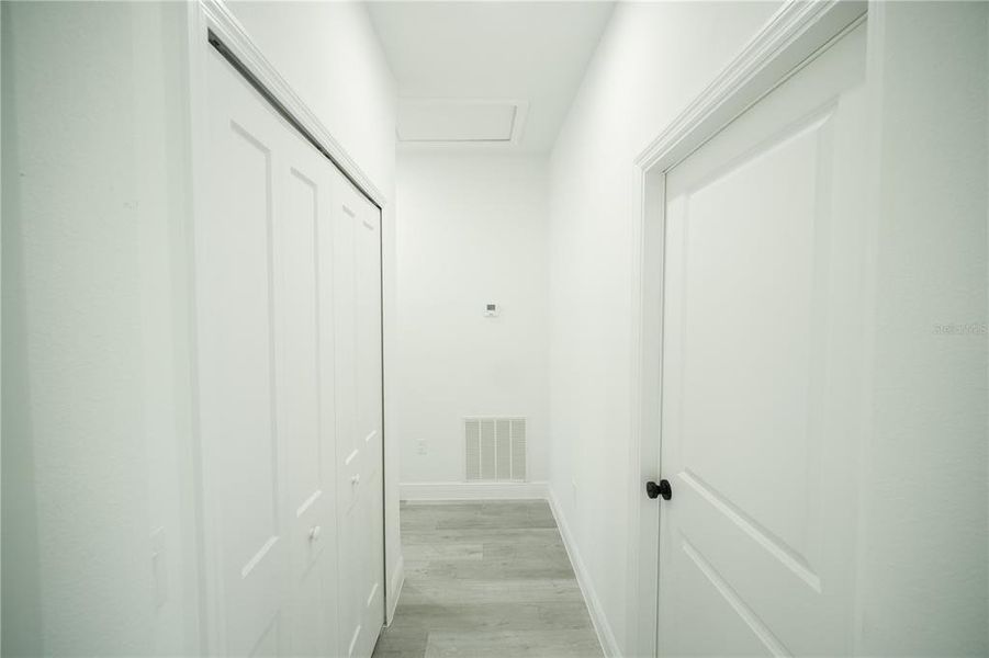 Spacious, unfurnished interior of a new home in , Ocala (Image 21).
