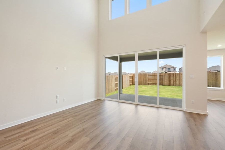 Spacious, unfurnished interior of a new home in Lariat, Liberty Hill (Image 23).