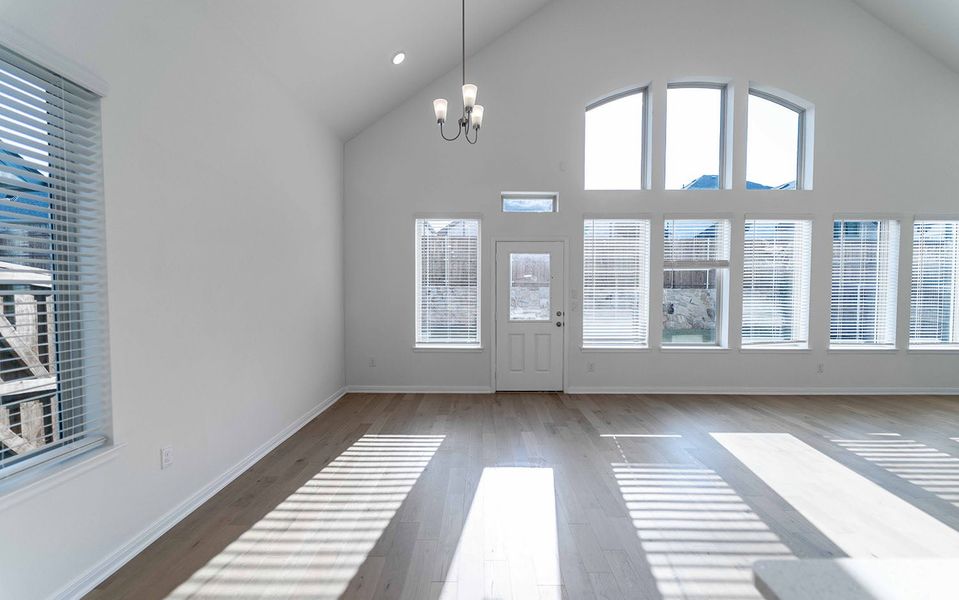 Spacious, unfurnished interior of a new home in La Terra, Celina (Image 19).
