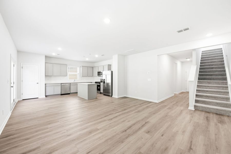 Spacious, unfurnished interior of a new home in Grand Arbor, Blythewood (Image 11).