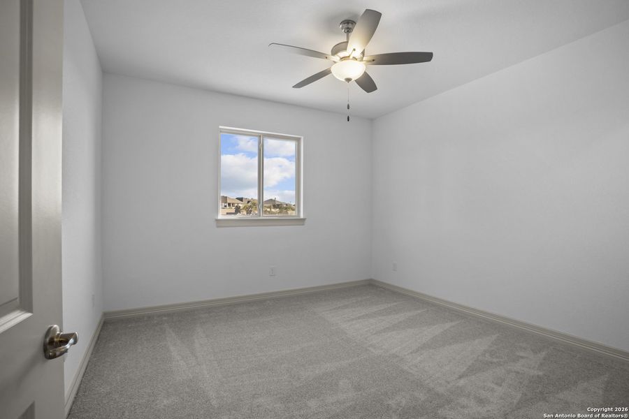 Spacious, unfurnished interior of a new home in Highland Estates, San Antonio (Image 33).