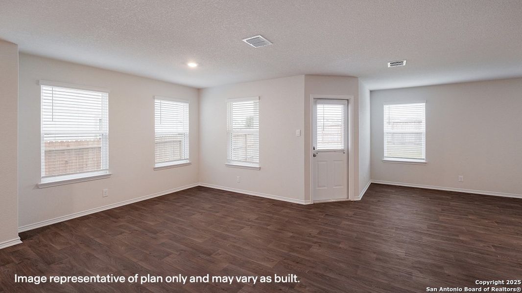 Spacious, unfurnished interior of a new home in Redbird Ranch, San Antonio (Image 20).