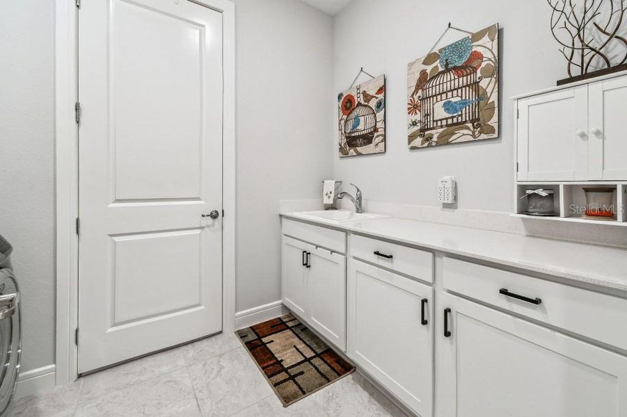 Furnished interior view inside a new home in , Land O' Lakes (Image 12).