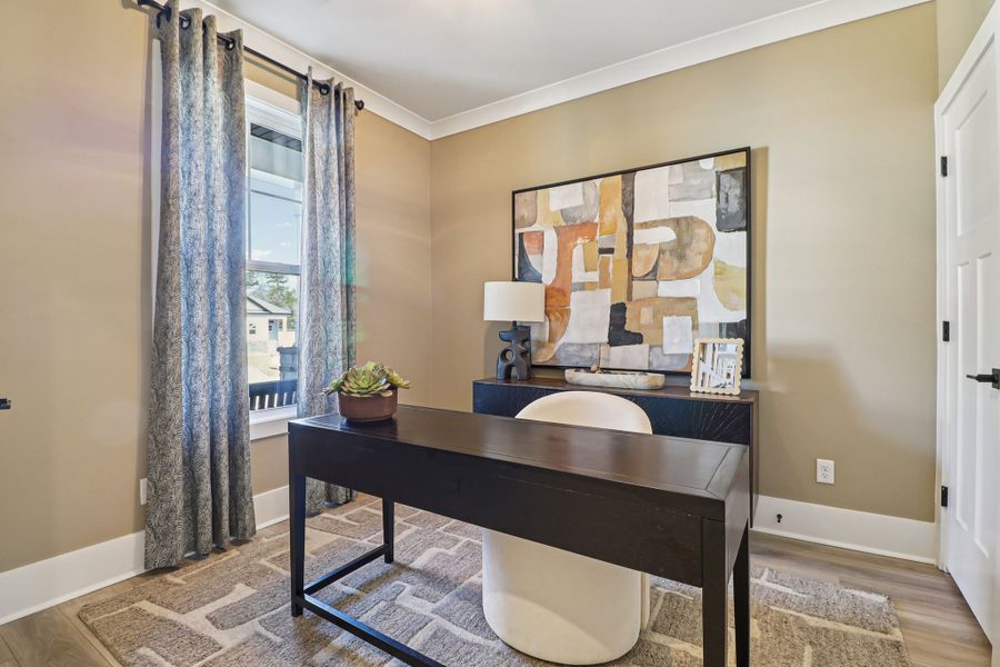 Representative furnished interior of a home built from the Bentcreek II by Great Southern Homes in Shiloh Trail, Wellford (Image 20).