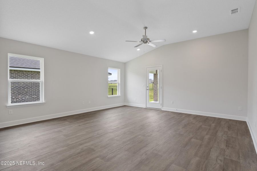 Spacious, unfurnished interior of a new home in Shadow Crest at Rolling Hills, Green Cove Springs (Image 17). Spacious, unfurnished interior of a new home in Shadow Crest at Rolling Hills, Green Cove Springs (Image 17).
