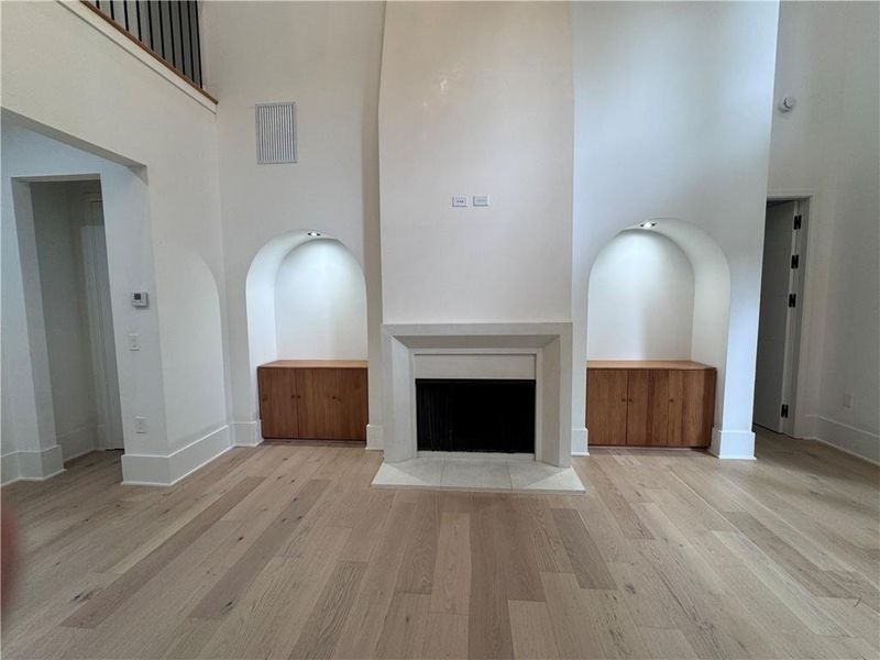Spacious, unfurnished interior of a new home in , Alpharetta (Image 81).