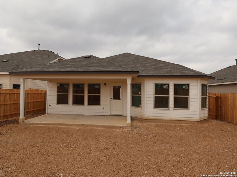 Exterior details and patio area of a home in Agave, San Antonio (Image 4).