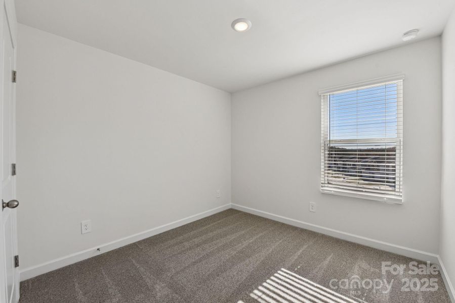 Spacious, unfurnished interior of a new home in , Fort Mill (Image 26).