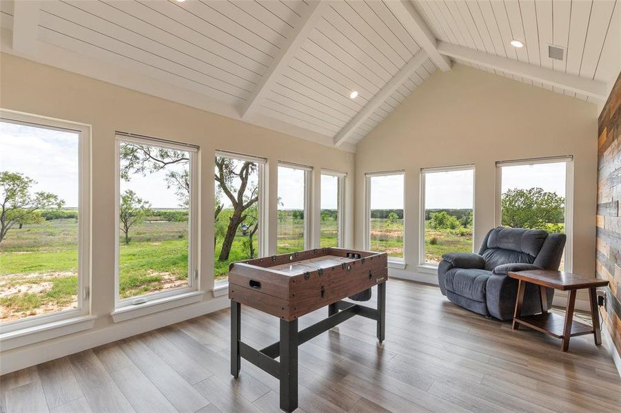 Furnished interior view inside a new home in , Ovalo (Image 7).
