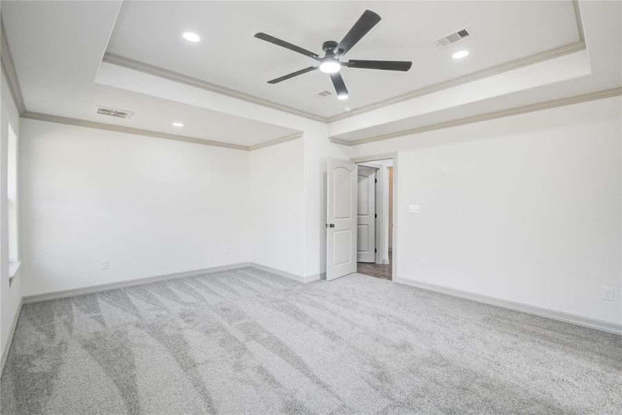 Spacious, unfurnished interior of a new home in , Lake Jackson (Image 34). Spacious, unfurnished interior of a new home in , Lake Jackson (Image 34).