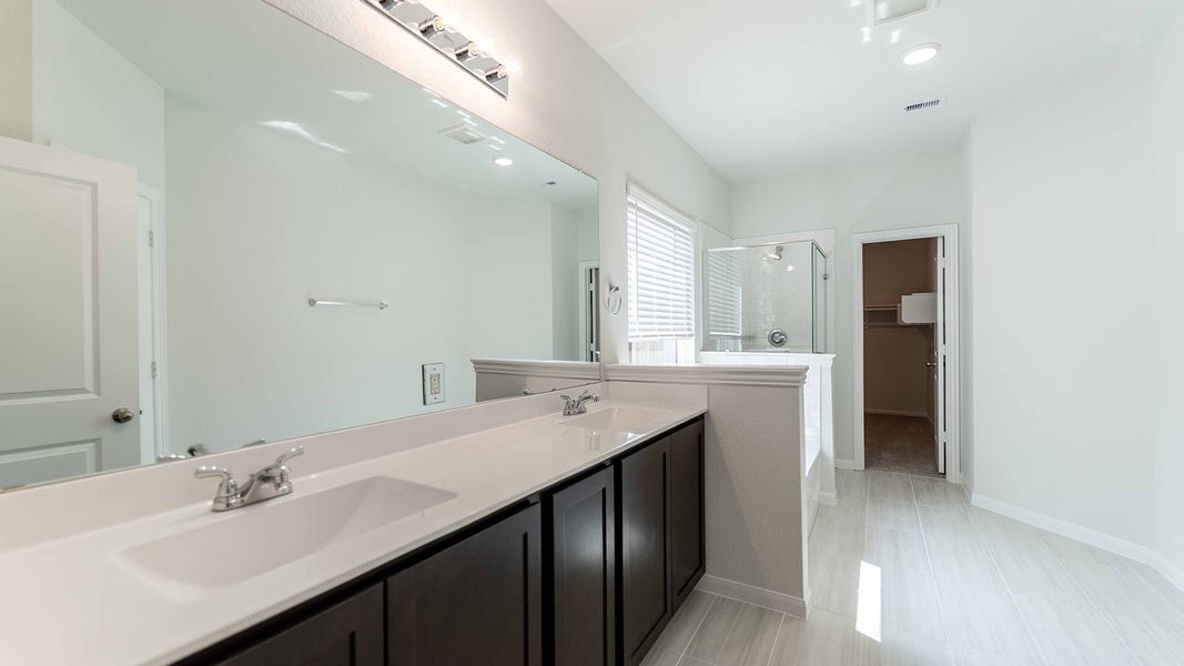 Furnished interior view inside a new home in Bluestem, Brookshire (Image 8).