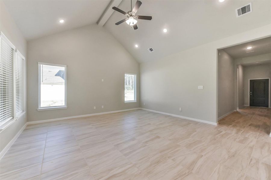 Spacious, unfurnished interior of a new home in Encino Estates, Dayton (Image 13). Spacious, unfurnished interior of a new home in Encino Estates, Dayton (Image 13).