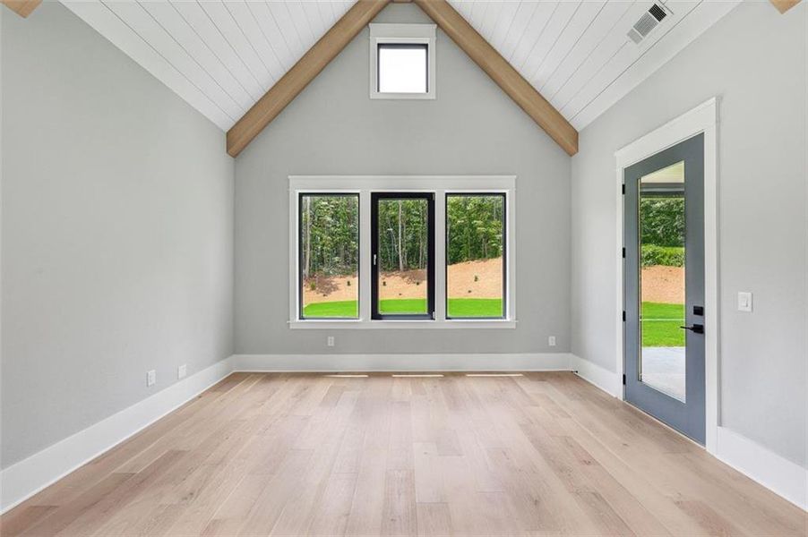 Spacious, unfurnished interior of a new home in , Braselton (Image 114). Spacious, unfurnished interior of a new home in , Braselton (Image 114).