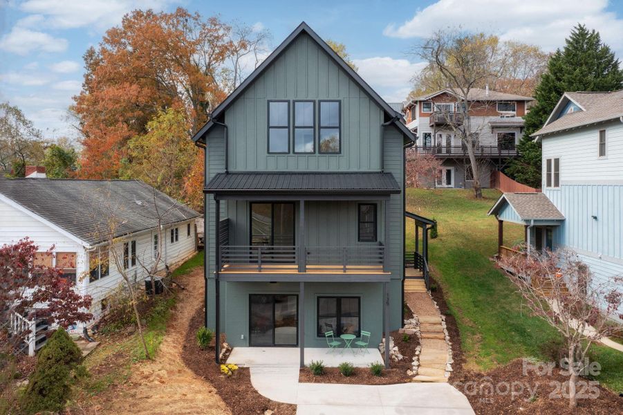 Stunning New Construction In Popular West Asheville
