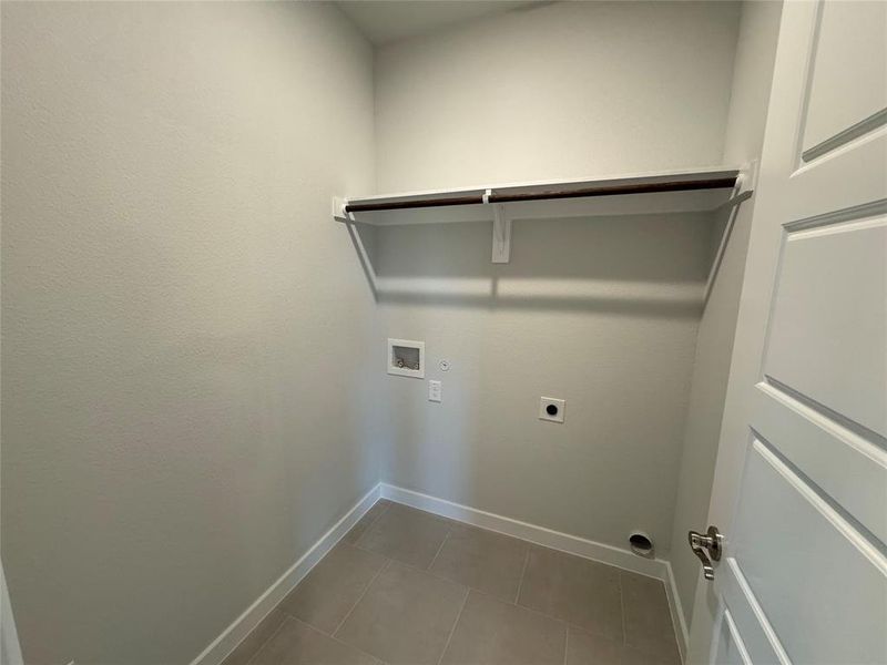 Spacious, unfurnished interior of a new home in The Gables At Tioga, Tioga (Image 11).