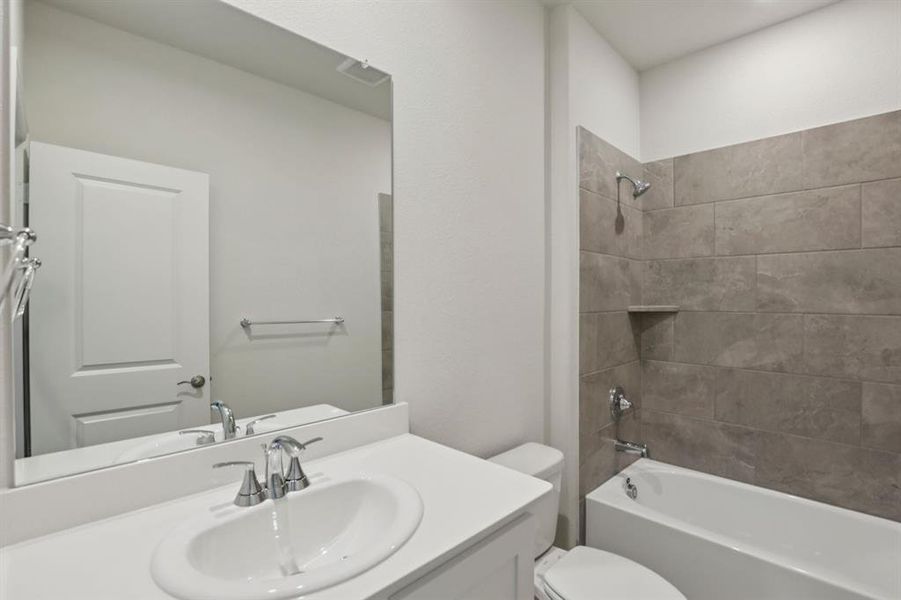 Furnished interior view inside a new home in Windmore, Princeton (Image 10).