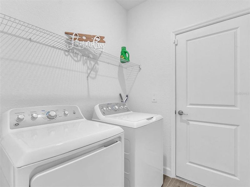 Close-up of interior finishes inside a home in , Port Charlotte (Image 21).