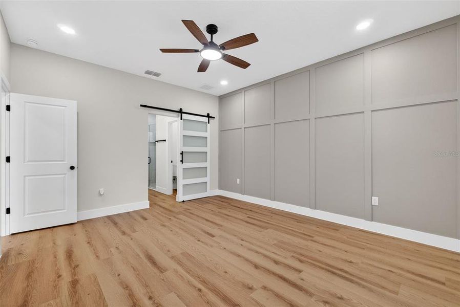 Spacious, unfurnished interior of a new home in , Brooksville (Image 49).