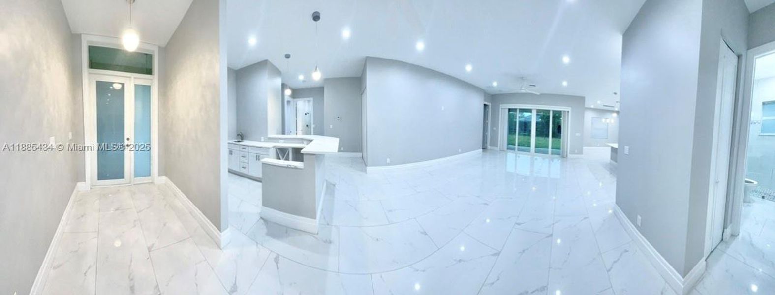 Panoramic of great room